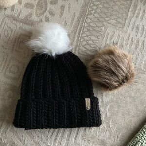 Hand Crocheted Pompom Beanie Winter Hat - Gift Idea ❄️